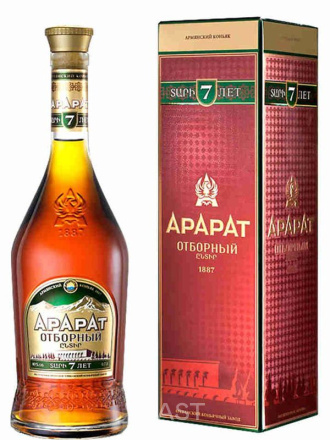 Арарат Отборный 7-летний, в подарочной упаковке