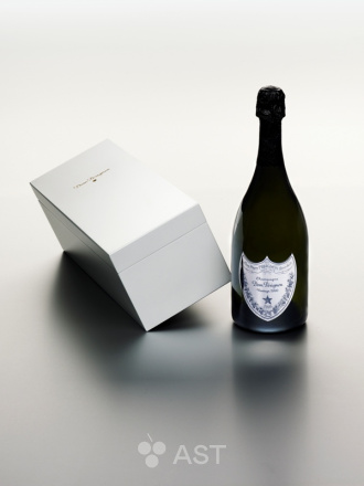 Dom Perignon Vintage, в подарочной упаковке Wedding Edition