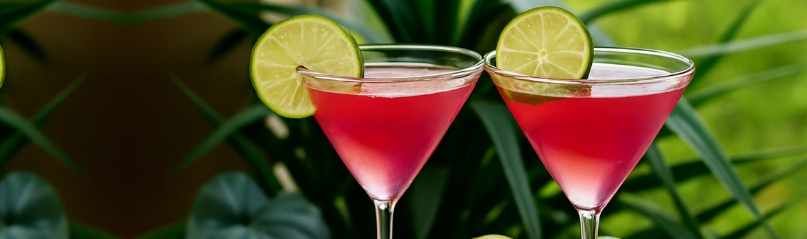 Коктейль Cosmopolitan.